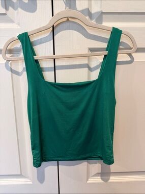 Women's Green Square-Neck Cropped Tank Top
